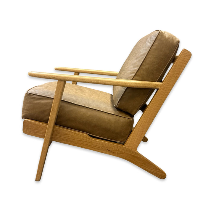 Havana 27" Accent Chair - Vegan Leather Maple