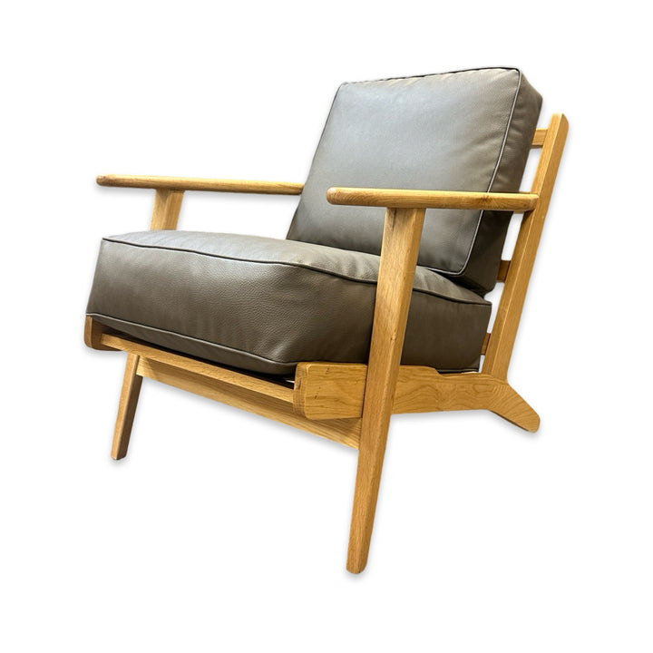 Havana 27" Accent Chair - Vegan Leather Savanna