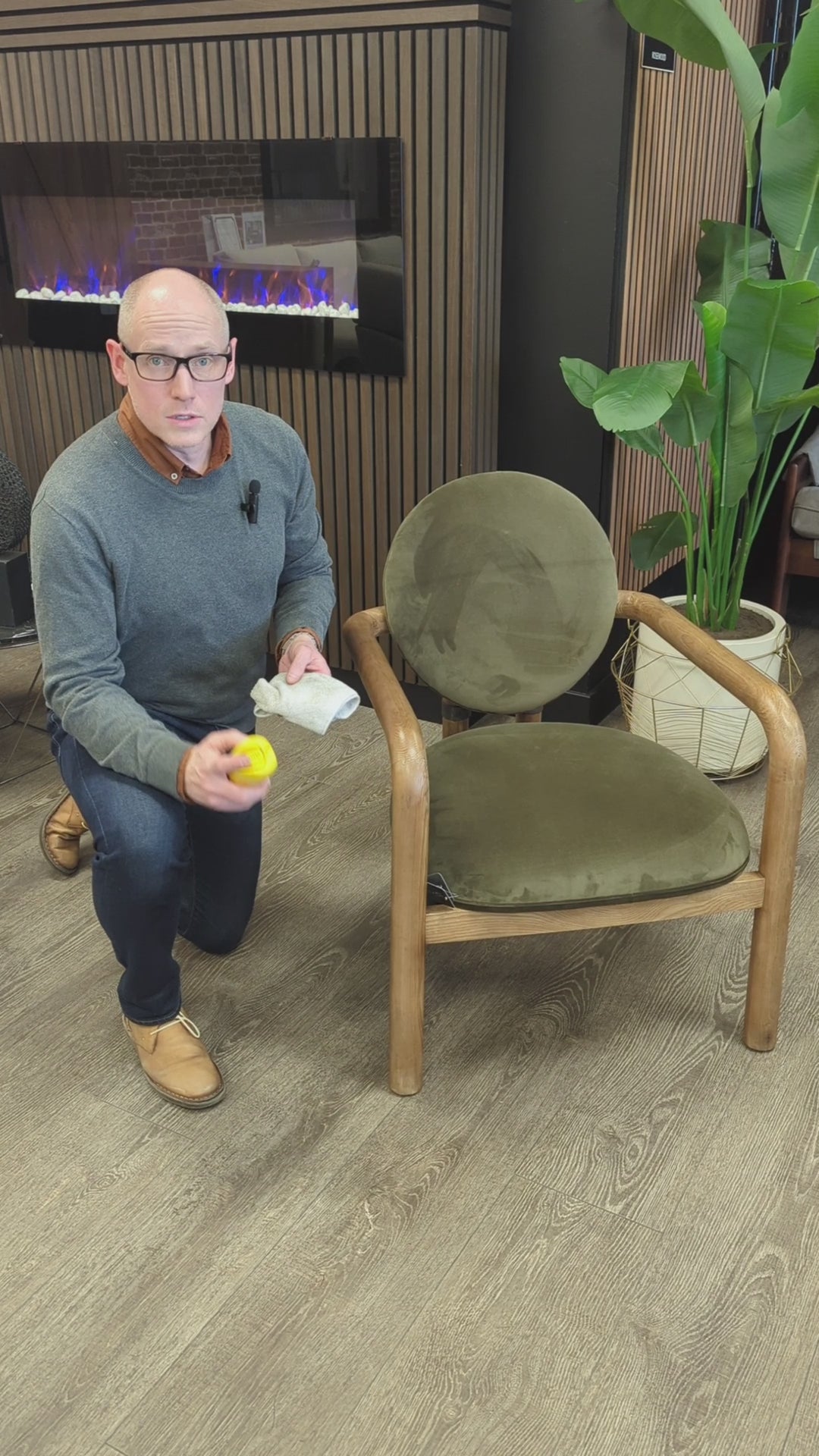Gatsby 25.5" Accent Chair - Vintage Wheat
