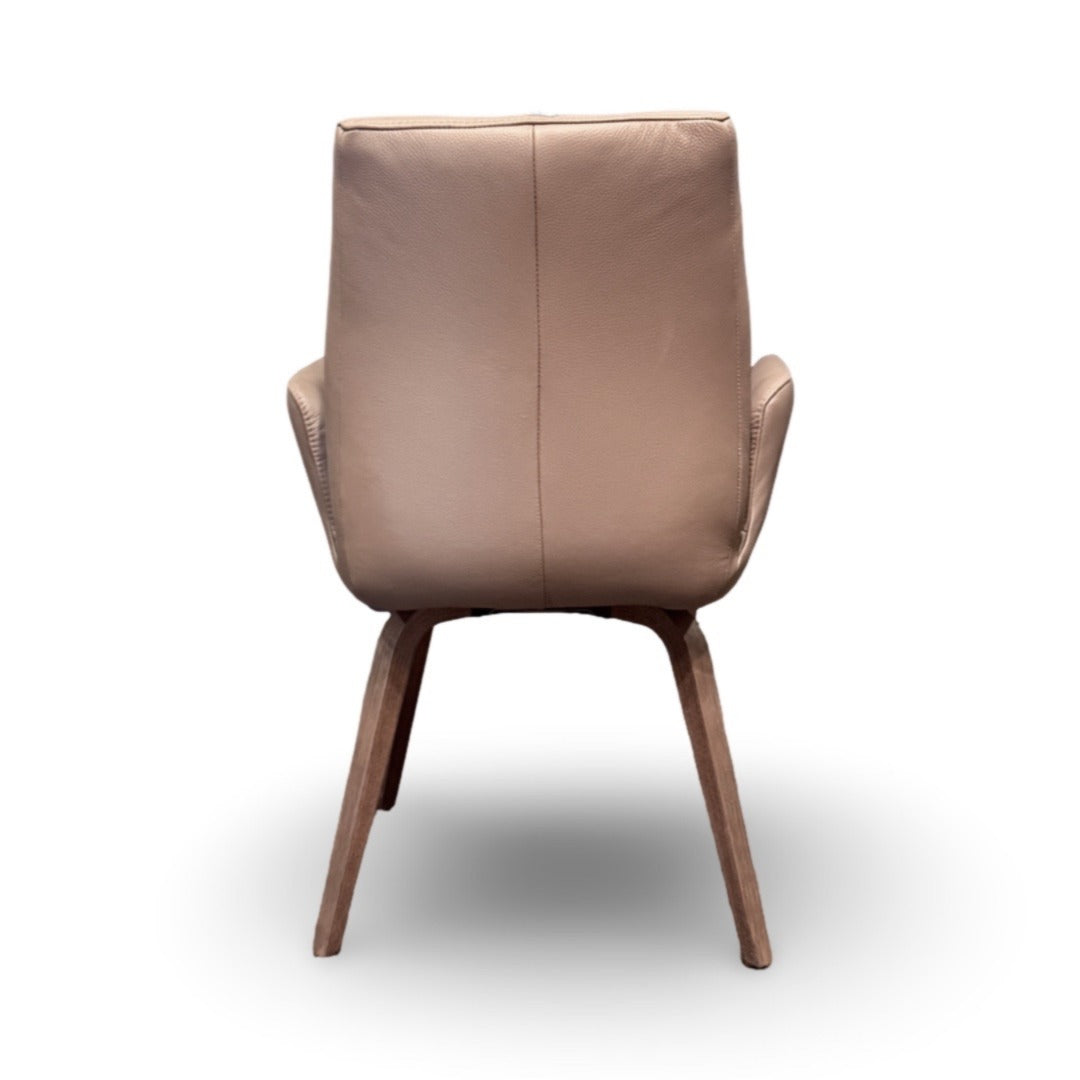 Hjort Knudsen 9068 Swivel Dining Chair – Muskat Leather