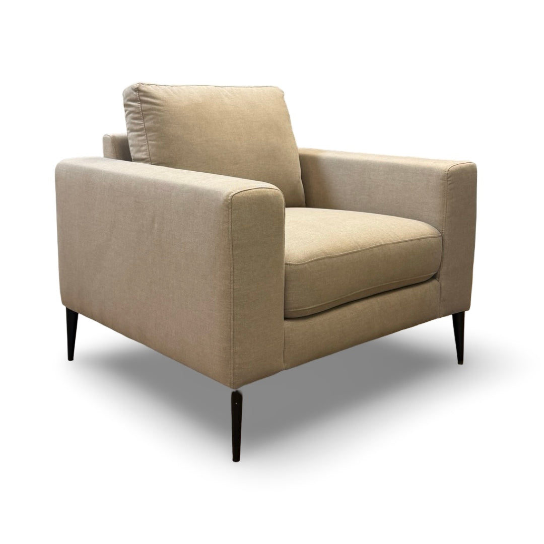 Holland 36" Accent Chair - Dune