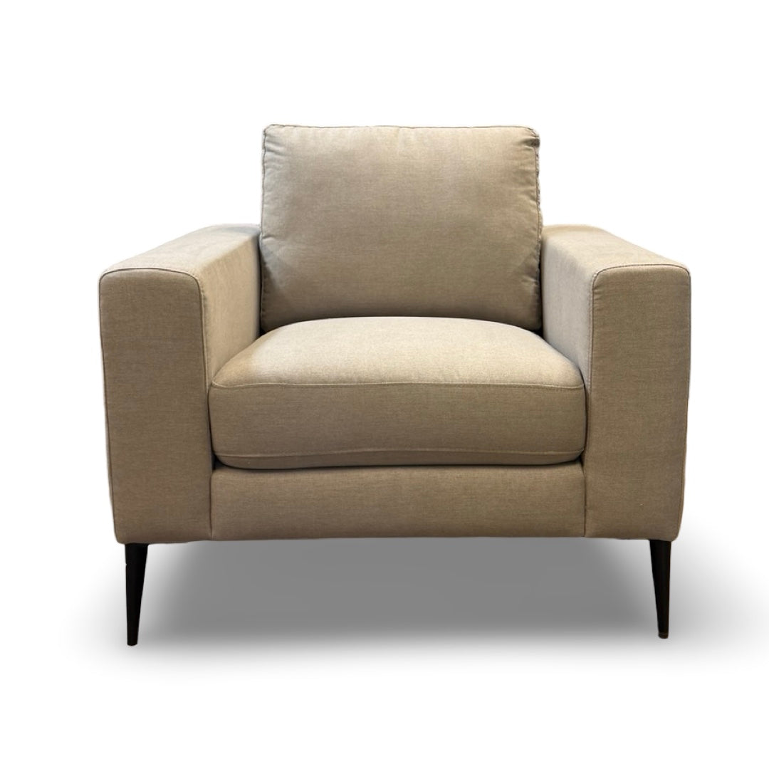 Holland 36" Accent Chair - Dune