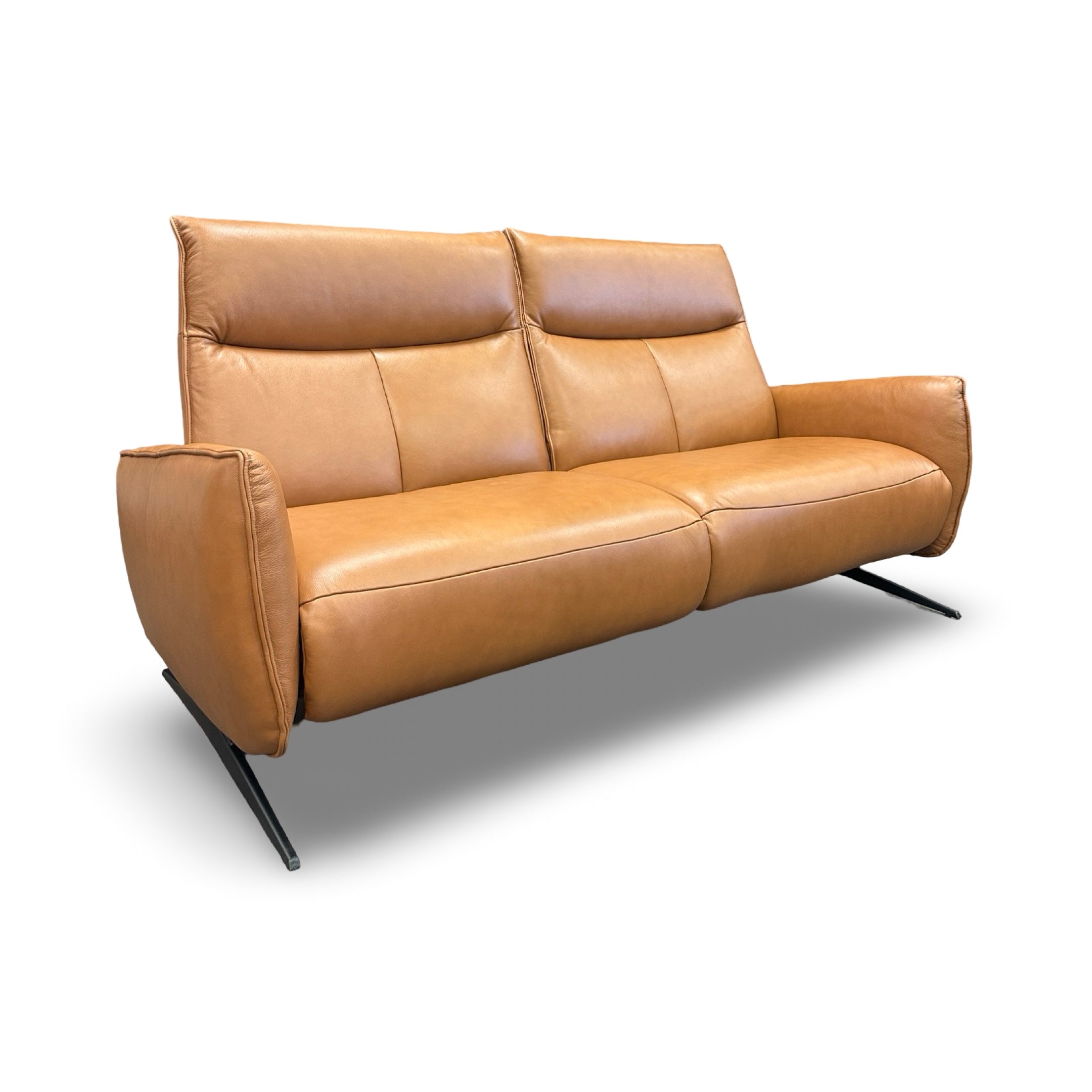 Hjort Knudsen 2738 Sofa | Parker&Rome Calgary – PARKER + ROME