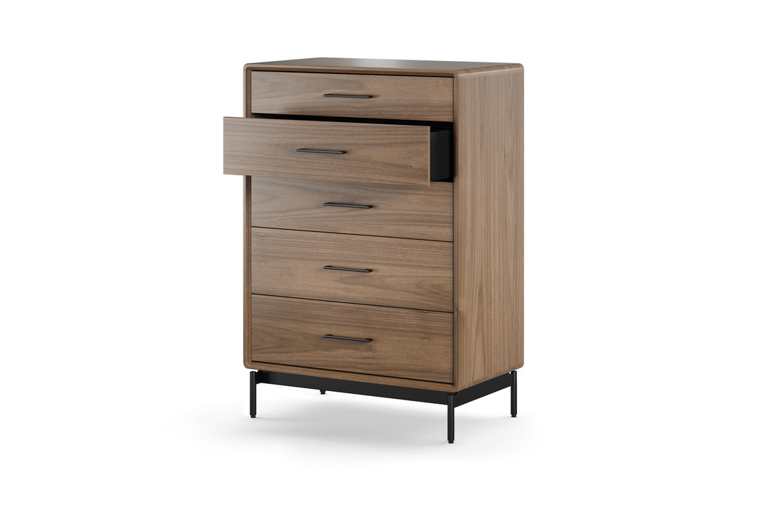 LINQ Bedroom 9185 5-Drawer Chest