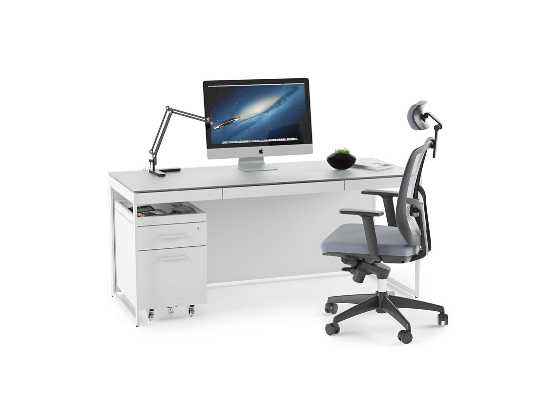 Centro 6401 Desk