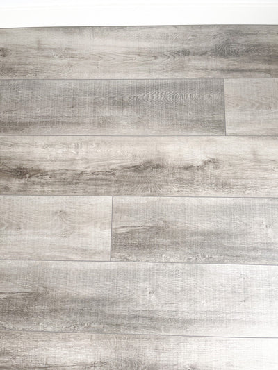 two toned grey vinyl plank flooring